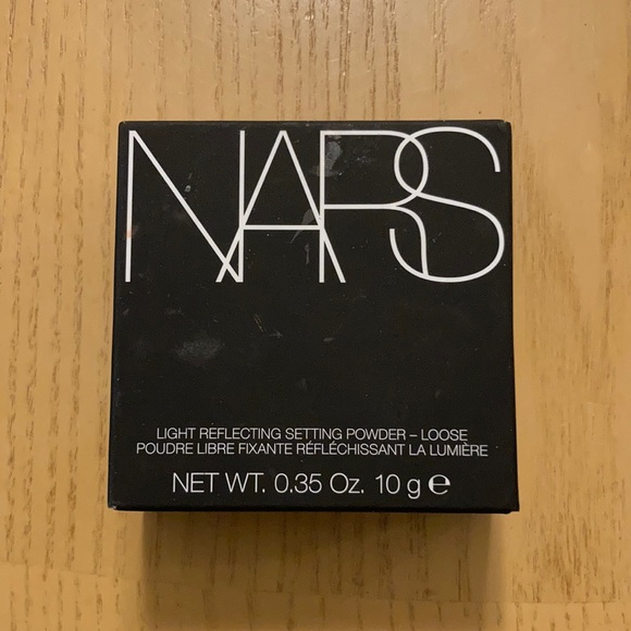 NARS Light Reflecting Setting Powder - Loose - Picture 1 of 7